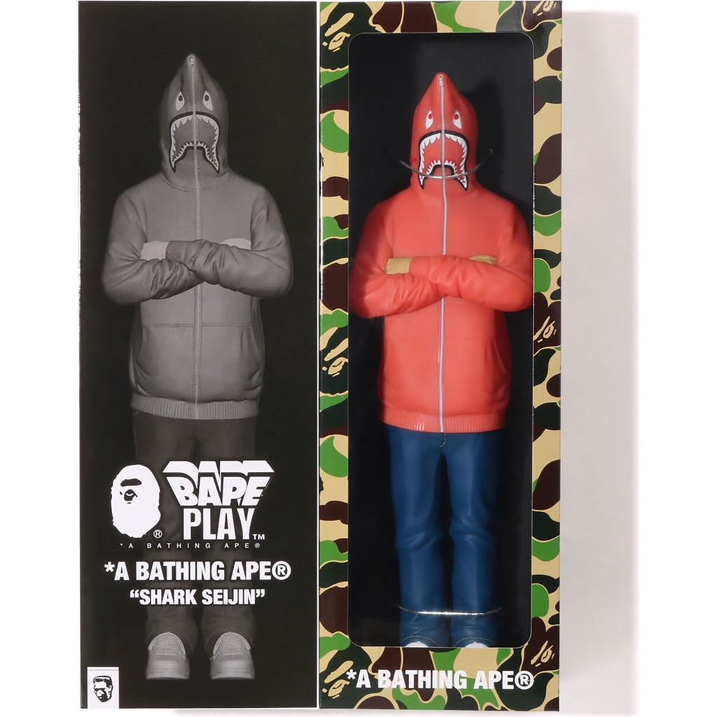2ND SHARK FIGURE