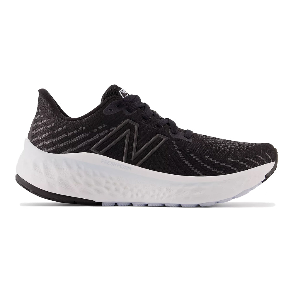 Women's New Balance Fresh Foam Vongo V5, Black/Starlight/Black Metallic, 8 B Medium