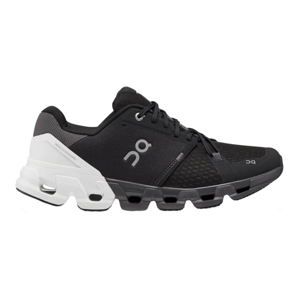 Women's On Cloudflyer 4, Black/White, 9.5 B Medium